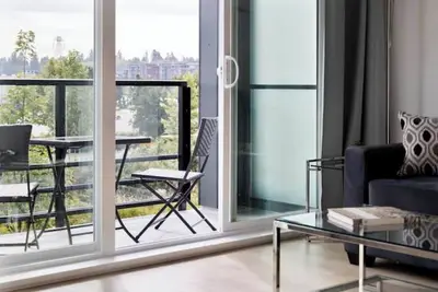 Image de Modern Condo in Oceanside Community Near Shopping
