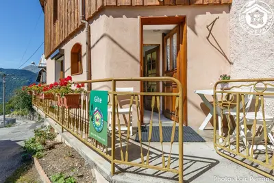 Image de Gite situé à 9km de Champagny en Vanoise (domaine skiable Paradiski relié à La Plagne et les Arcs av