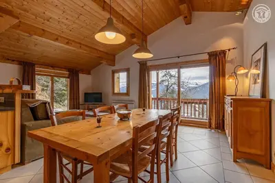 Image de Gîte de charme avec terrasse panoramique de 80m² à 2km des pistes de Bisanne 1500 relié au vaste dom
