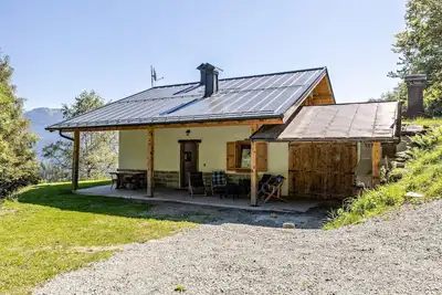Image de Chalet \"Baita Cisina\" avec vue sur les montagnes, terrasse privée et Wi-Fi
