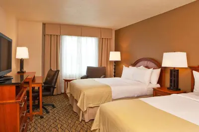 Image de 4 Spacious Good-Value Accommodations! Pet-Friendly, Near Georgia Pacific Museum