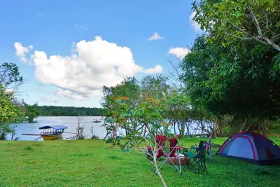 Image de Exclusive Glamping Adventure in a Private Island with 360 degree Lake View