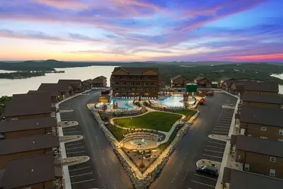 Image de Entertainment Lodge! Private Hot Tub!