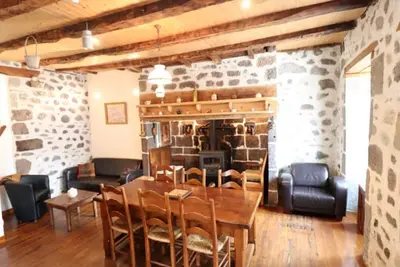 Image de Maison de charme avec jardin, proche station Super-Lioran, idéale pour famille et activités nature