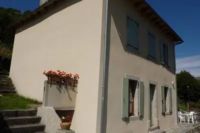 Image de Maison rénovée au cœur des Volcans d'Auvergne, 4 pers, terrasse, jardin, proche commerces
