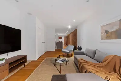 Image de Pioneer I by Rove Travel | Massive 2br Loft