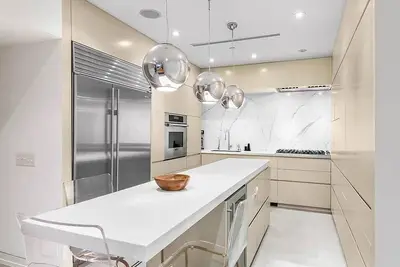 Image de Pioneer Ii by Rove Travel | 4br Ph w\/ roof
