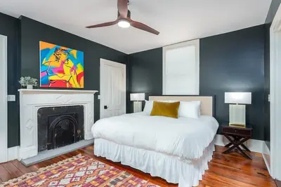 Image de Charming Suite in the Heart of Charleston