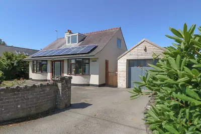 Image de Awelfryn, family friendly, character holiday cottage in Llanddeusant