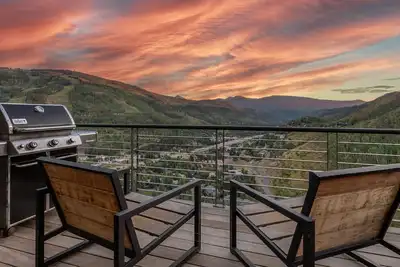 Image de Perfect Perch With All the Views | Radiance Retreat