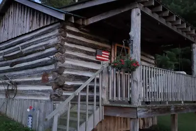 Image de Rustic cabin in peaceful Galax with WiFi, Ac