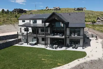 Image de Lake Haven-11 Bedrooms - Sleeps 70+ - Indoor slide