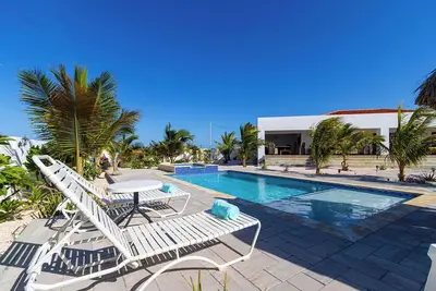 Image de Beautiful 3br2. 5ba Villa w\/Pool Close 2 Baby Beach