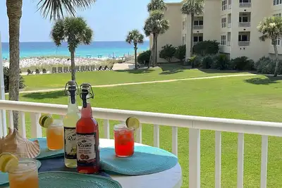 Image de Gulf View, Steps 2 Beach, Pool/Tennis/Pickleball/Grills/GreenSpace/Beach Rental Svc - Silver Dunes