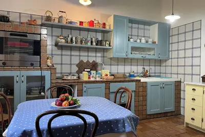 Image de Beautiful country cottage near the sea