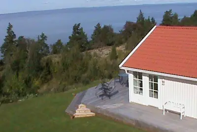 Image de Panoramic views and holidays at Lake Vättern