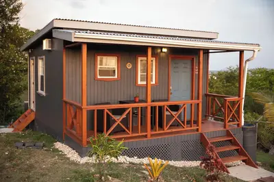 New Cottage with beautiful views and  quiet surroundings
