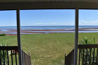 Image de Pei oceanfront cottage within 25 minutes of Charlottetown and golfing