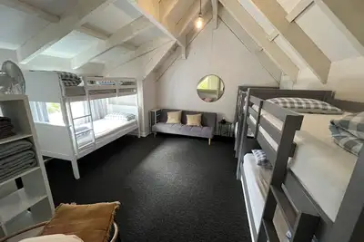 Image de Perfect for a big family holiday – two homes on one spacious property!