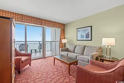 Image de Oceanfront Penthouse 1br at Bayview Resort: Pools, Boardwalk & Stunning Views!