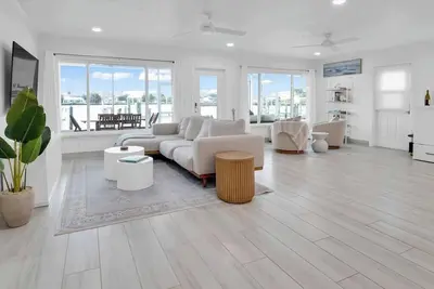 Image de Villa Mar- 2br Seaside Dock Home- Holmes Beach, Fl