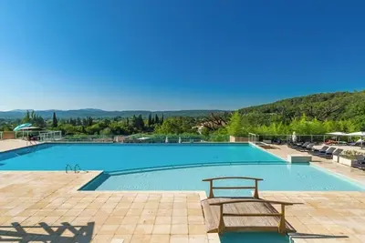 Image de Studio en résidence vacances 4* avec accès piscine