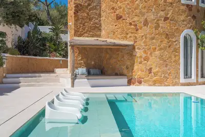 Can Siroco. Holiday villa with sea views in Port des Torrent. Ibiza