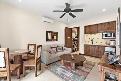 Image de Las Catalinas 1 Bd, Walk to Beach!