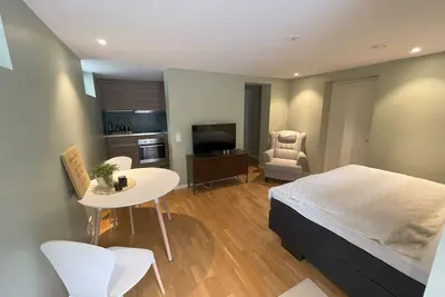 Image de Cozy vacation apartment with pool in the countryside - 15 minutes from Gothenburg