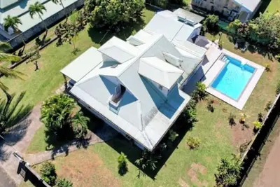 Image de Maison OneWay, piscine privée, jardin tropical. 8p ⭐⭐⭐
