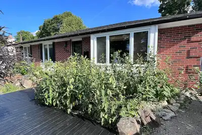 Image de Beautiful Home With Pool Near Trent University