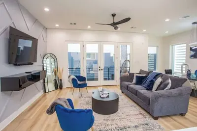 Image de Stylish 3 Story Townhouse near East Downtown