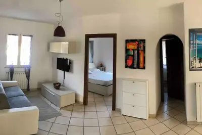 Image de Beautiful Newly Remodeled 2Story house 5 min from beach for families and couples