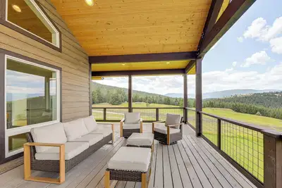 Image de Mountain & Lake View: Rexford Estate on 28 Acres!