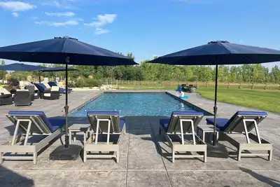 Image de Ultimate Family Retreat: Resort-Style Living, Lake & Mountain Views, Sleeps 20+