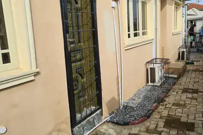 Image de Superb self contained One bed Bq apt Oluyole Akala express road Ibadan