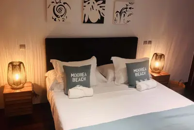 Image de Tipanie-Superbe F2 Papeete-avec A\/C, piscine, salle de gym jolie vue panoramique