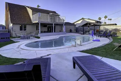 Image de Superhost, Arcade, Heated Pool, Golf putting, Fire pit