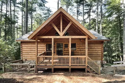 Image de Black Bear Hollow, your perfect 2bed 2bath escape in Cherry Log, Georgia!