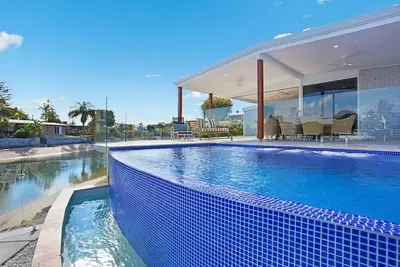 Image de Incredible Value - Perfect for large families