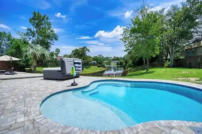 Image de ~Oasis Pearl_Sleeps 8_Heated Pool & Spa~