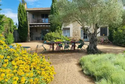 Image de Maison en pierre avec piscine 10 couchages au cœur d'une ferme