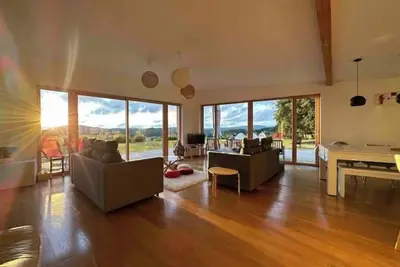 Image de Maison de campagne avec jacuzzi et vue panoramique