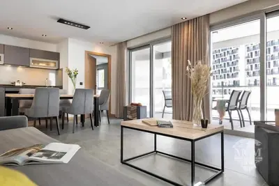 Image de Wifi, 100m du centre station, vue village, piscine, sauna, hammam, balcon, parking, télévision, 65m²