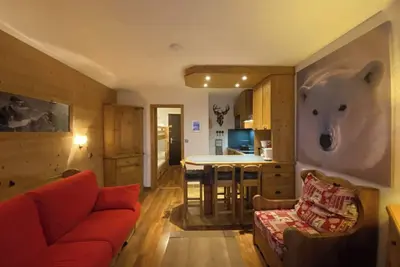 Image de Très beau studio 4 personnes rénové au pied des pistes, face à l’école de ski