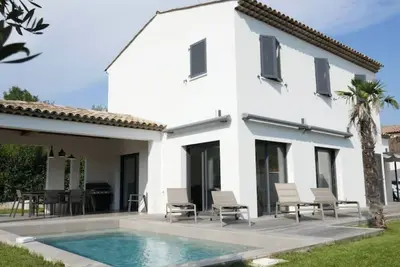 Image de Superbe Villa-piscine | Valbonne village Ă pieds