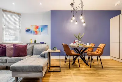 Image de Coastal 1-Bed Apt w/ Free Gym, Parking & Garden
