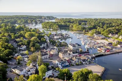 Image de 1 mile to Kennebunkport village & beaches. Large, clean 2-bed townhome w/Piano.