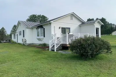 Image de Morrisville's Fun House Spacious house with lots of entertainment