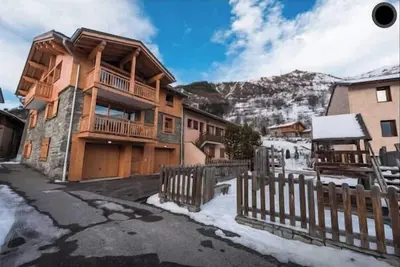 Image de Arnica 1 : Appartement de charme dans chalet